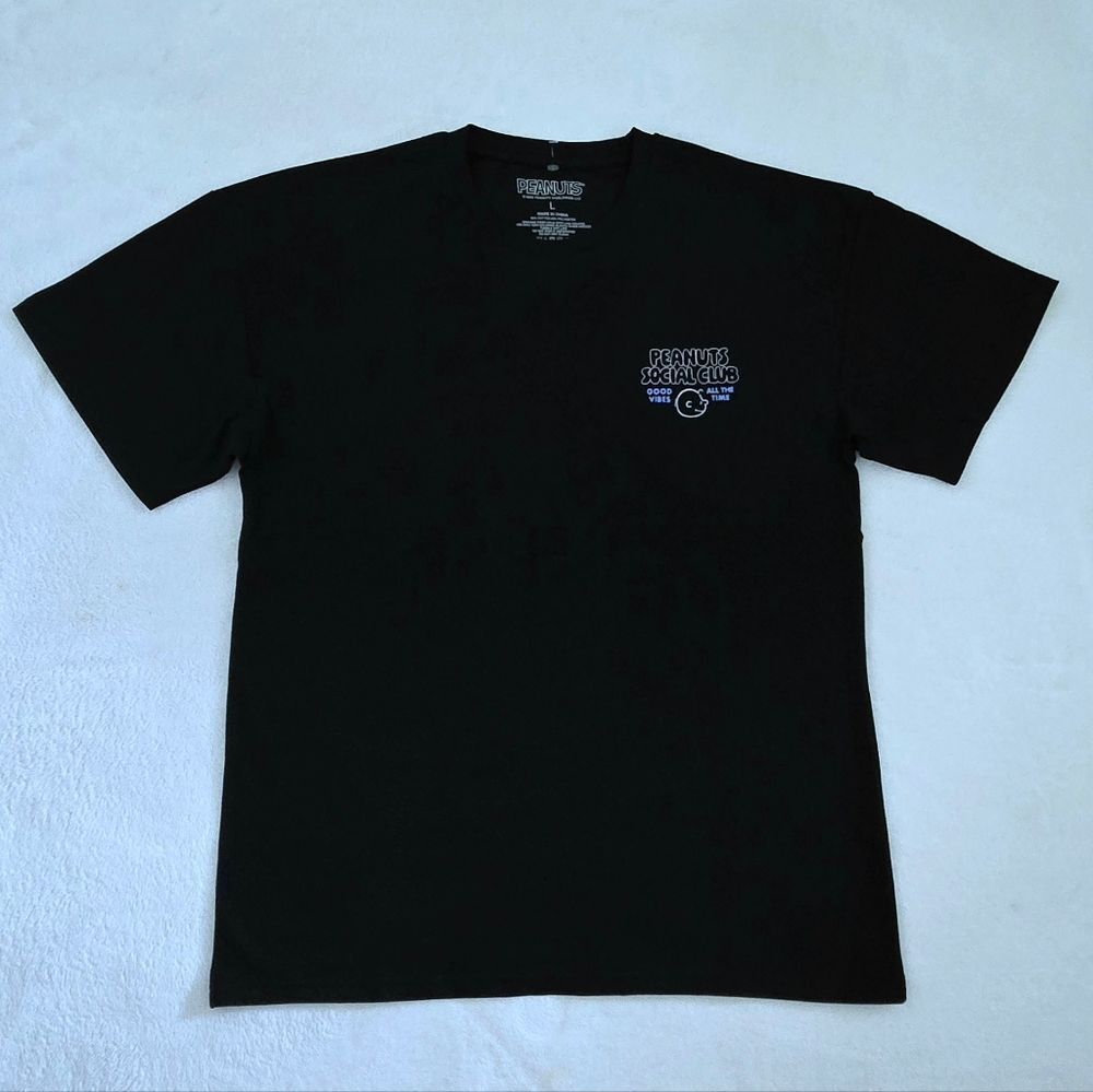 Peanuts "Peanuts Social Club" Graphic Tee👕 - NWOT - Picture 8 of 13